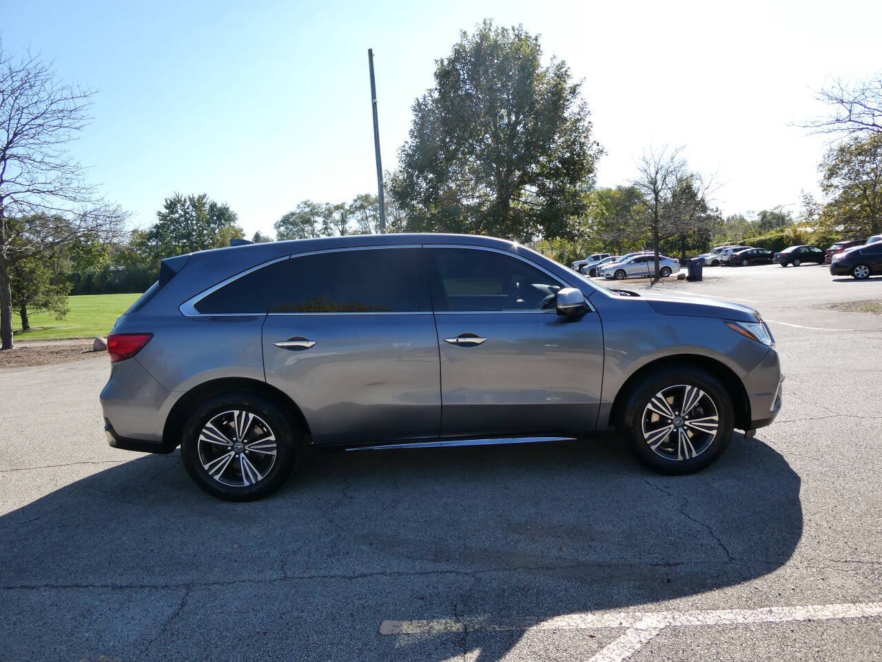 Used 2018 Acura MDX SH-AWD image 4