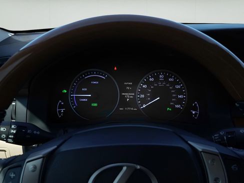 Used 2013 Lexus ES 300h w/ Luxury Pkg image 35