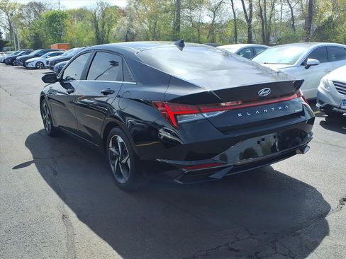 Certified 2023 Hyundai Elantra Limited FWD image 8