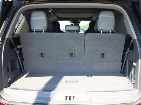 Used 2021 Lincoln Navigator Reserve AWD/4WD image 11