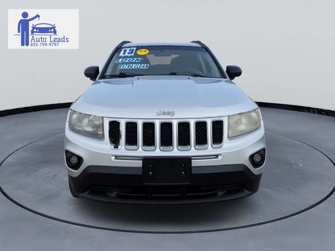 Used 2013 Jeep Compass Sport image 4