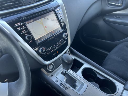 Used 2018 Nissan Murano S image 20