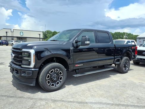 Used 2026 Ford F250 Platinum AWD/4WD image 1