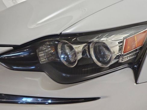 Used 2016 Lexus IS 350 AWD image 33