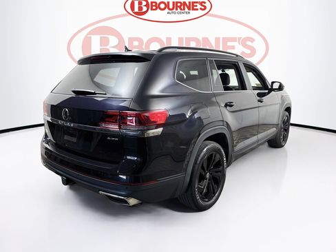 Used 2023 Volkswagen Atlas SE w/ Panoramic Sunroof Package AWD/4WD image 11