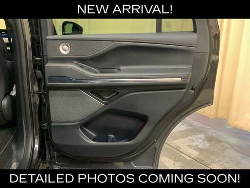 Used 2025 Lincoln Navigator Reserve w/ Jet Appearance Package AWD/4WD image 14