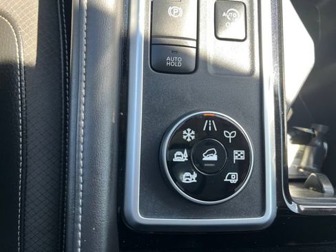Used 2022 Nissan Pathfinder SL w/ SL Premium Package AWD/4WD image 21