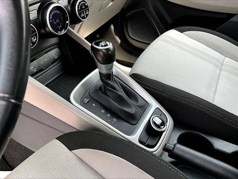 Certified 2023 Hyundai Venue SEL w/ Cargo Package FWD image 17