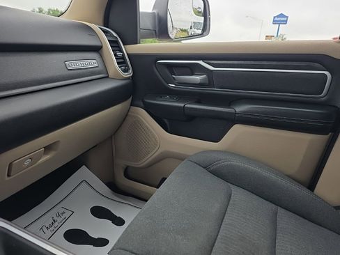 Used 2020 RAM 1500 Big Horn AWD/4WD image 19