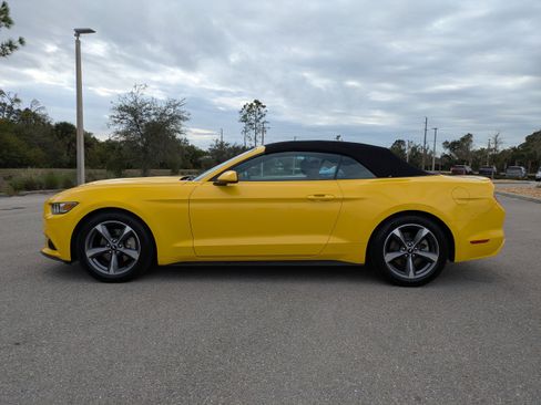 Used 2016 Ford Mustang V6 w/ Equipment Group 051A image 8