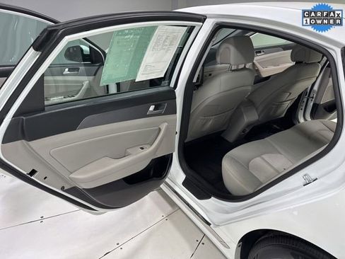 Used 2016 Hyundai Sonata SE image 19