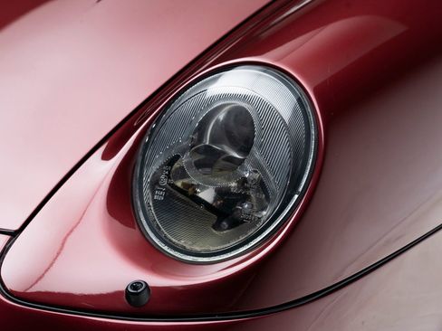 Used 1998 Porsche 911 Carrera RWD image 45