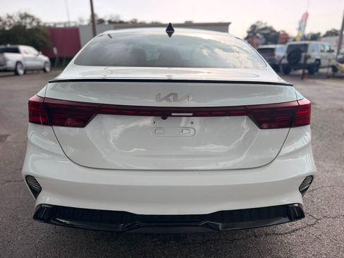 Used 2022 Kia Forte GT-Line w/ GT-Line Premium Package FWD image 9