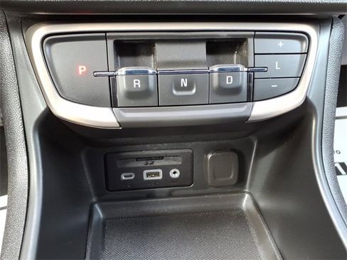 Used 2022 GMC Terrain Denali w/ Denali Premium Package image 22