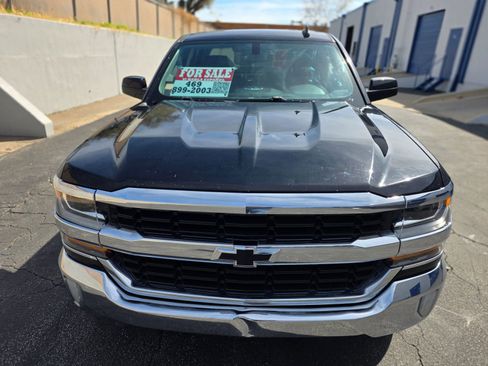 Used 2018 Chevrolet Silverado 1500 LT w/ Texas Edition RWD image 4