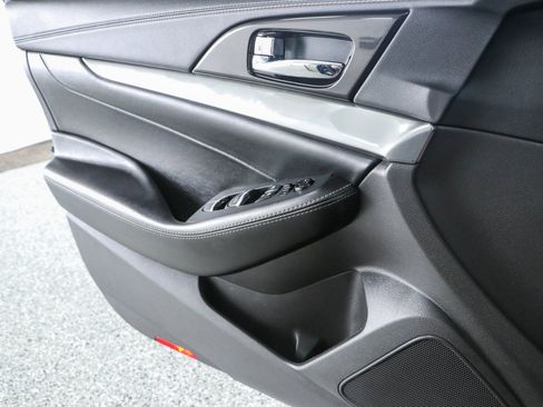 Used 2022 Nissan Maxima SV w/ Floor Mat Group FWD image 21