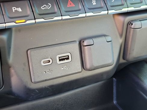 Used 2022 Chevrolet Silverado 2500 LT w/ All Star Edition image 20