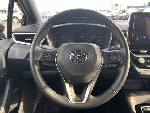 Used 2024 Toyota Corolla SE image 11