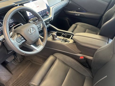 Used 2025 Lexus TX 350 AWD w/ Technology Package image 9