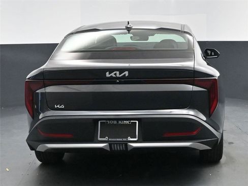 New 2025 Kia K4 LXS image 13