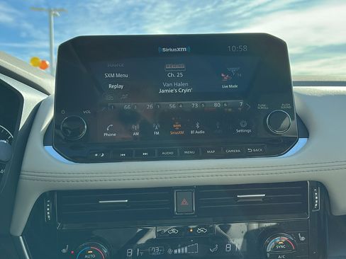 Certified 2021 Nissan Rogue SL w/ Premium Package image 19