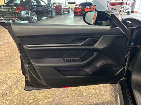 Used 2024 Porsche Taycan 4 Cross Turismo image 9