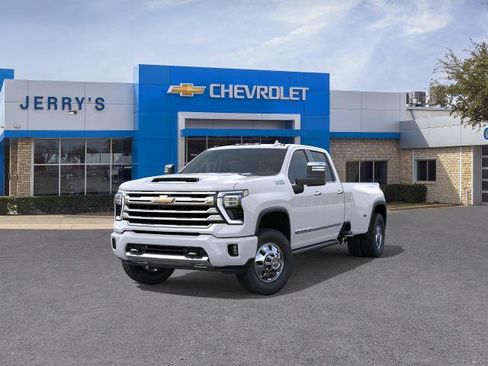 New 2026 Chevrolet Silverado 3500 High Country w/ Technology Package AWD/4WD image 32