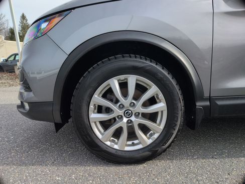 Used 2021 Nissan Rogue Sport SV image 16