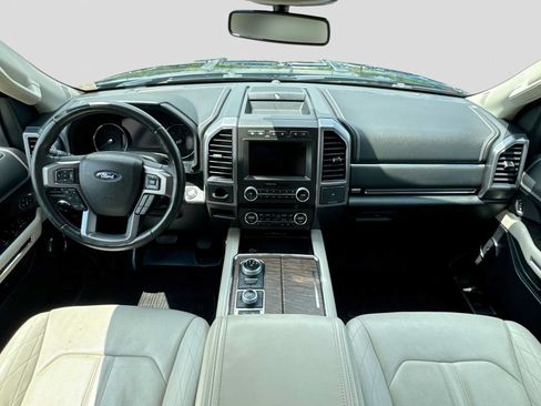 Used 2019 Ford Expedition Platinum AWD/4WD image 14