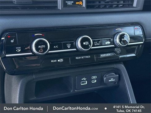 Certified 2025 Honda Pilot EX-L image 30