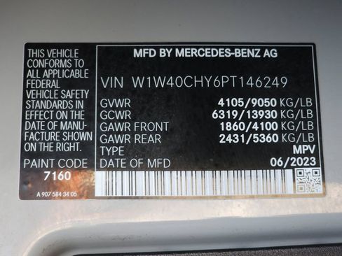 Used 2023 Mercedes-Benz Sprinter 2500 image 34
