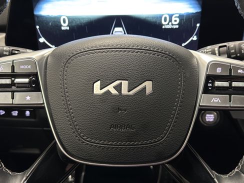 Used 2024 Kia Telluride SX Prestige X-Line AWD/4WD image 16