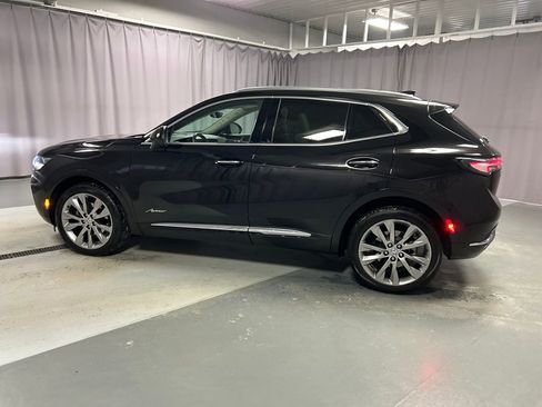 Used 2022 Buick Envision Avenir w/ Technology Package II image 4