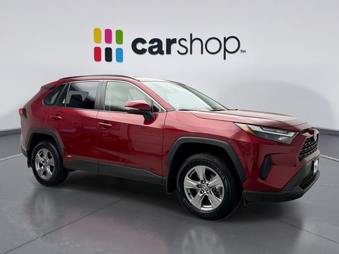 Used 2025 Toyota RAV4 XLE AWD/4WD image 7