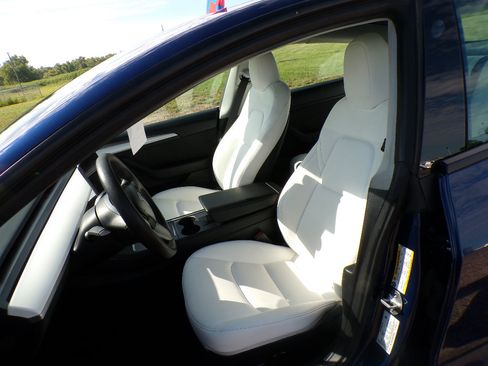 Used 2023 Tesla Model 3 Long Range AWD/4WD image 22