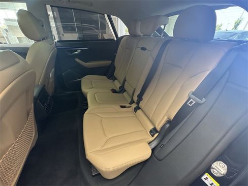 New 2025 Audi Q8 Premium Plus image 24