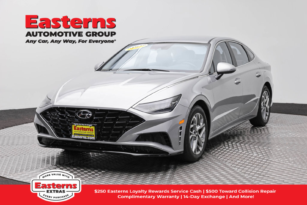 Used 2023 Hyundai Sonata SEL FWD image 1