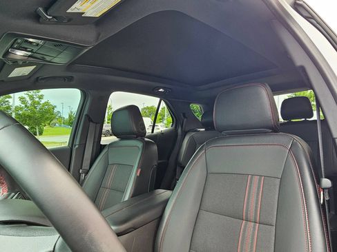 Used 2024 Chevrolet Equinox RS w/ LPO, Floor Liner Package FWD image 21