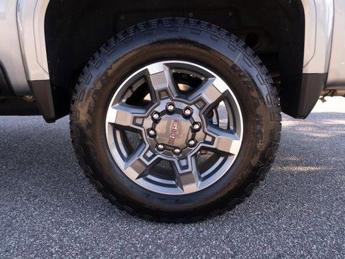 Used 2026 GMC Sierra 2500 AT4 image 39