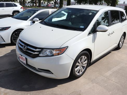 Used 2016 Honda Odyssey SE image 6