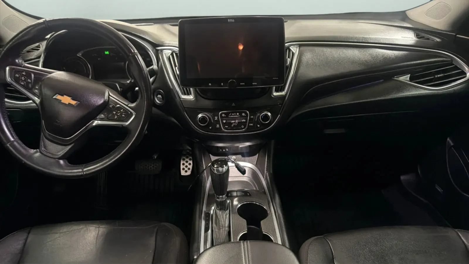 Used 2017 Chevrolet Malibu Hybrid w/ Leather Package FWD image 15