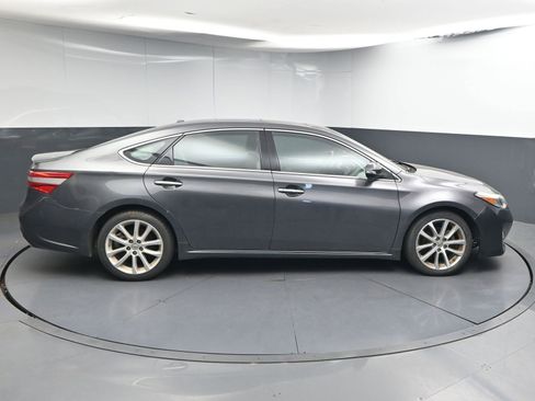 Used 2013 Toyota Avalon XLE Touring FWD image 8