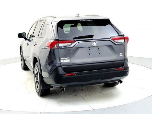 Certified 2019 Toyota RAV4 LE image 5