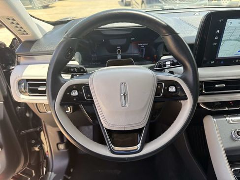 Certified 2025 Lincoln Aviator 2WD image 23