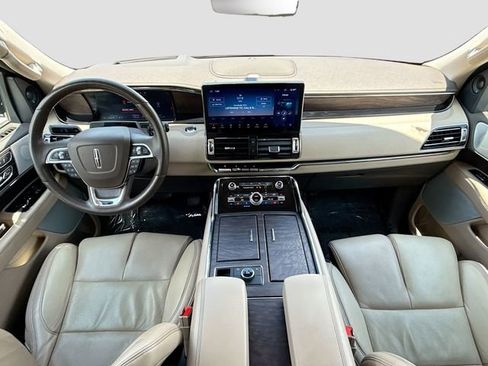Used 2023 Lincoln Navigator L Reserve AWD/4WD image 15