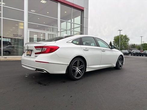 Used 2022 Honda Accord Touring image 7