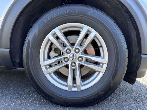 Certified 2023 Ford Explorer XLT AWD/4WD image 7