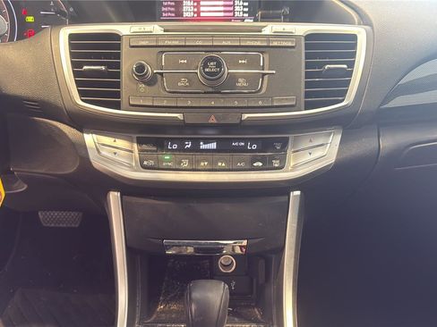 Used 2014 Honda Accord Sport image 22