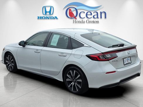 Used 2023 Honda Civic EX-L image 5