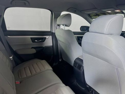 Used 2017 Honda CR-V LX image 9